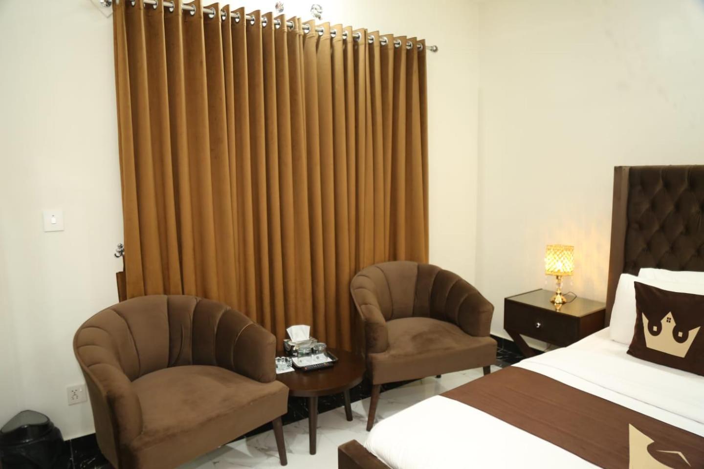 Bed and Breakfast Grand Royal Islamabad Exterior foto