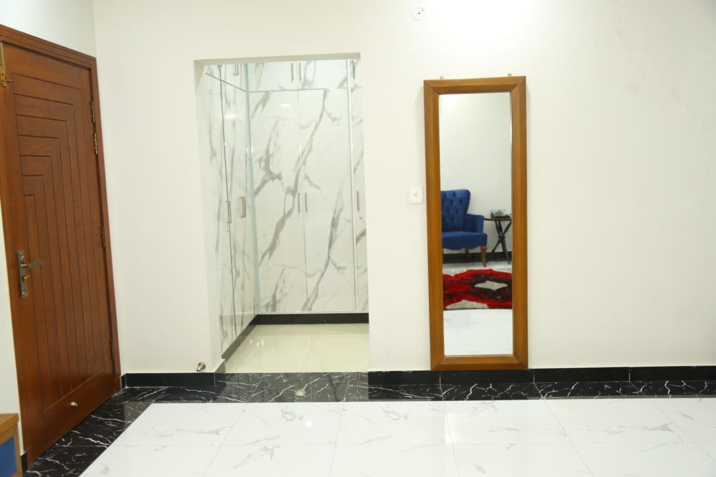 Bed and Breakfast Grand Royal Islamabad Exterior foto